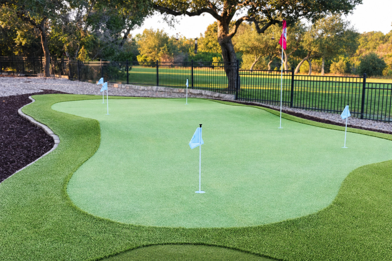 Putting green turf